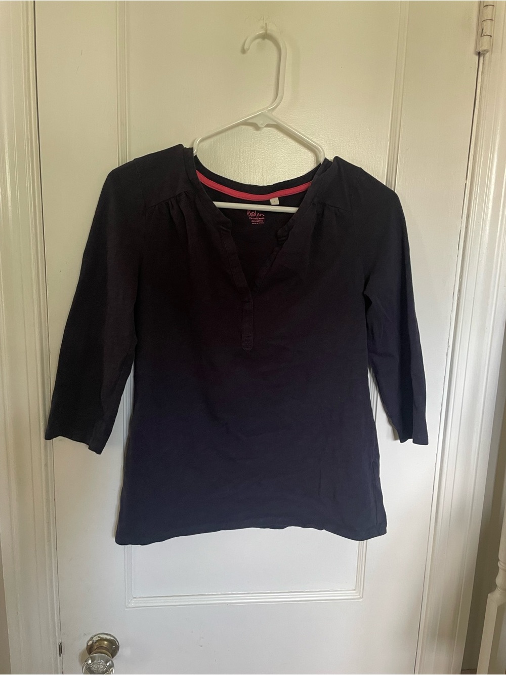 Boden Navy 3/4 Sleeve Henley with Pink Neck Trim Women’s Sz S